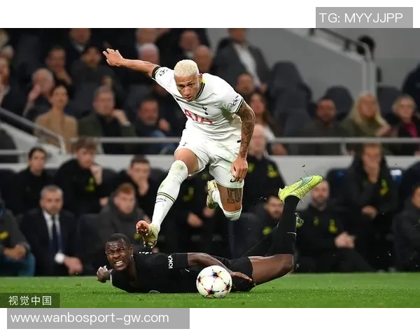 理查利森庆祝英超250场出场里程碑感慨荣幸与感激之情