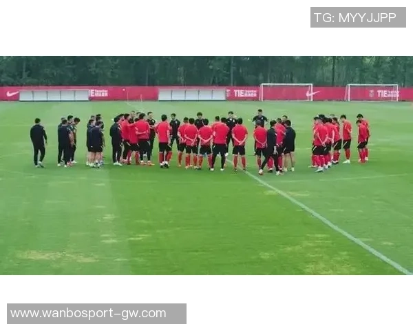 国安球迷热议处罚决定期待足协明确原因与公正处理